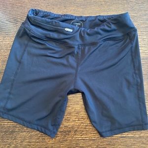 EUC Oiselle 6in Shorts